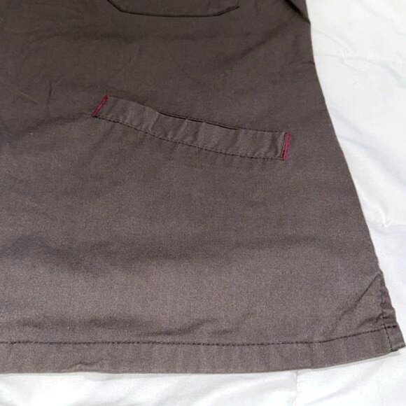 Iguana Med Gray V-Neck Scrub Top L/G - Picture 5 of 7